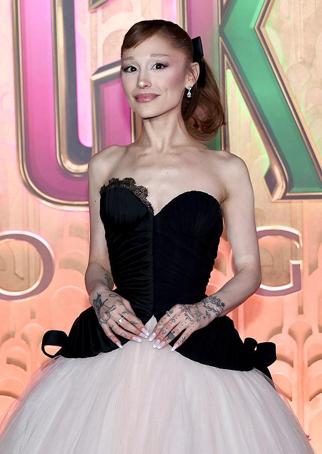 Ариана стремится раз и навсегда прекратить бодишейминг, преследующий ее; на фото 17 ноября.