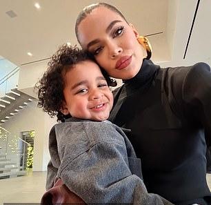 У неё двое общих детей с бывшим парнем, звездой НБА Тристаном Томпсоном.