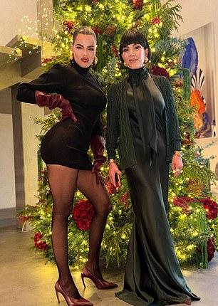 В фотосерии «Навеки благодарна» мать демонстрировала новую прическу и результаты вирусной подтяжки лица стоимостью $100 000.