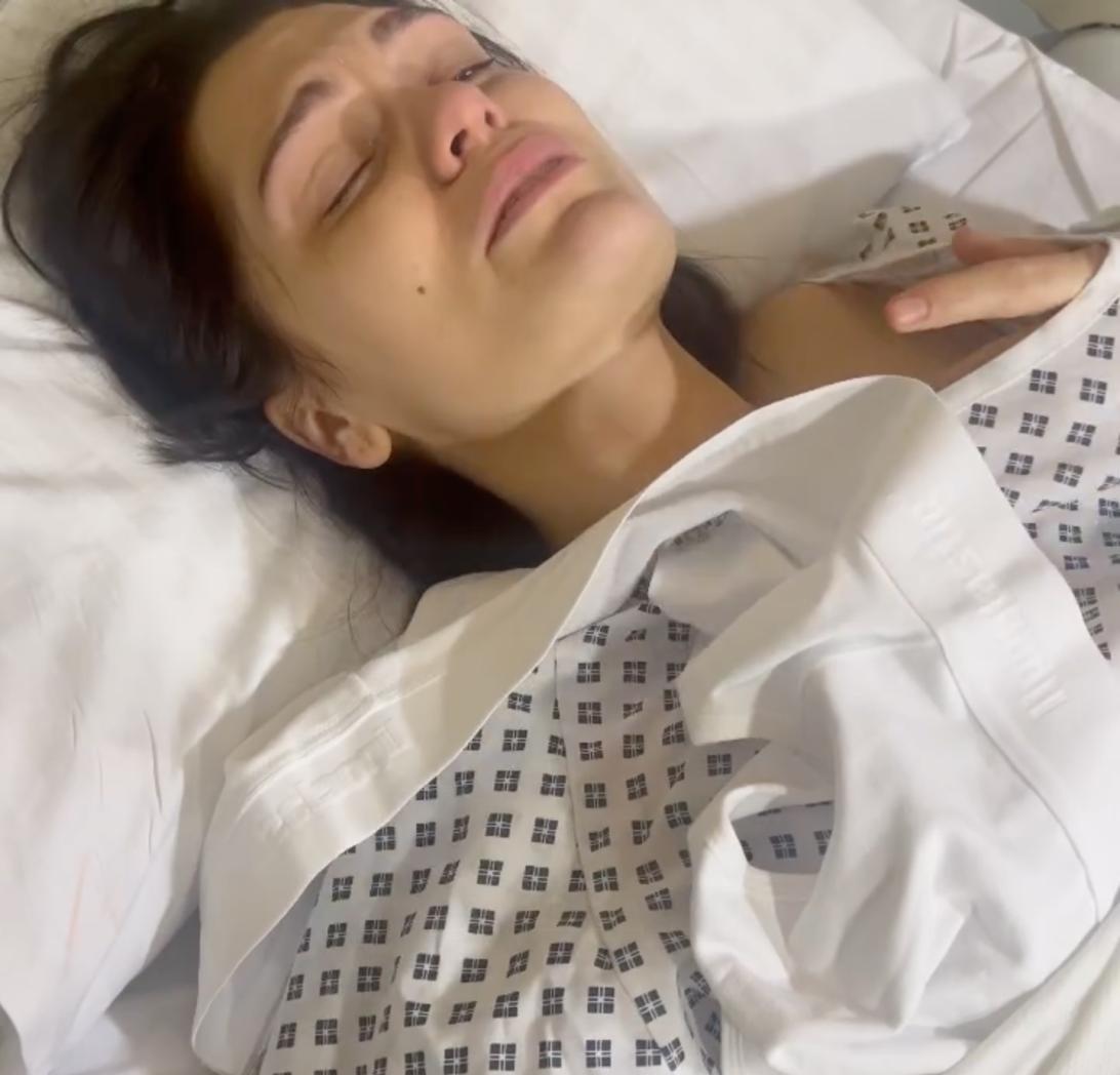 Джесси Джей на больничной койке после онкологической операции.