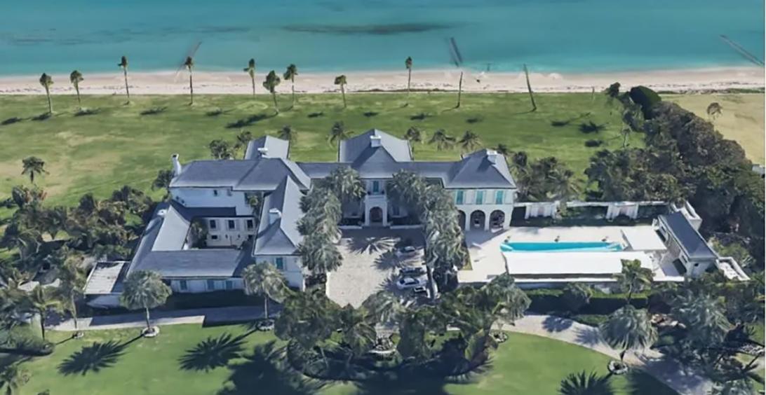 Вид на Николу Пельтц с высоты.