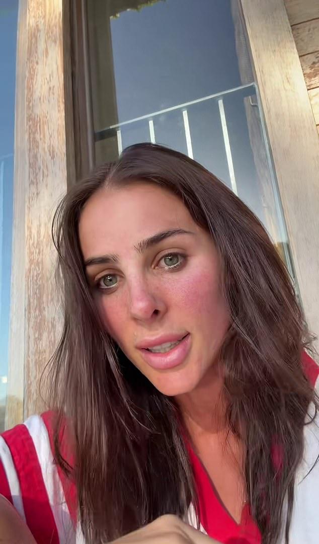 Инди Клинтон (на фото) прервала молчание по поводу обвинений в употреблении наркотиков на премии TikTok 2025.