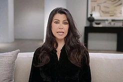 Кортни Кардашьян Баркер стала первой в клане Кардашьян-Дженнер, кто родил детей, когда у них со Скоттом Дисиком в 2009 году появился сын Мейсон