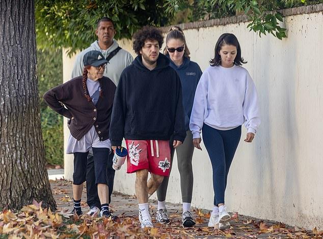 Они поженились два месяца назад на звездном торжестве