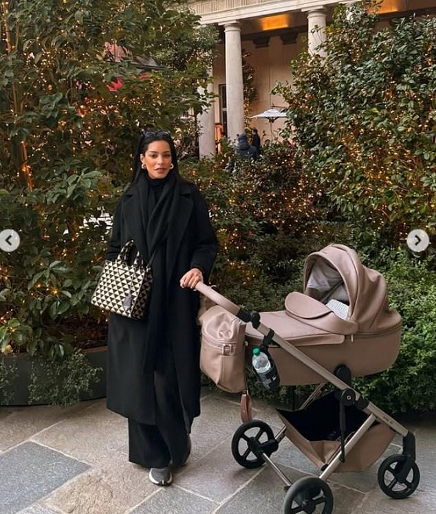 Борис Беккер, 58 лет, и его 34-летняя жена стали родителями дочери, раскрыв ее милое имя