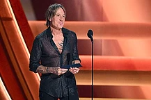 Кит Урбан, похоже, начинает осознавать реальность после развода с Николь Кидман