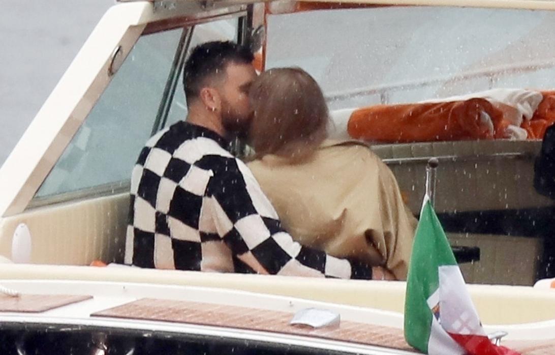 Трэвис Келси восторгался своим «прекрасным» отпуском в Италии с невестой, Тейлор Свифт