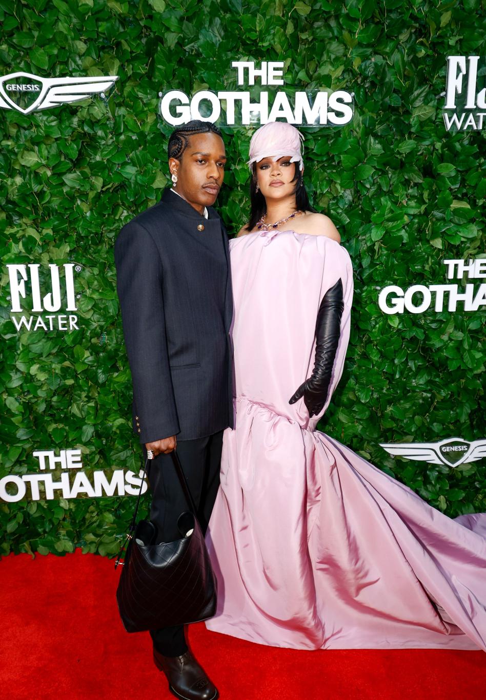 A$AP Rocky и Рианна произвели фурор на красной дорожке премии Gotham.