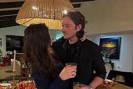 Белла Торн не спешит заводить семью, несмотря на помолвку