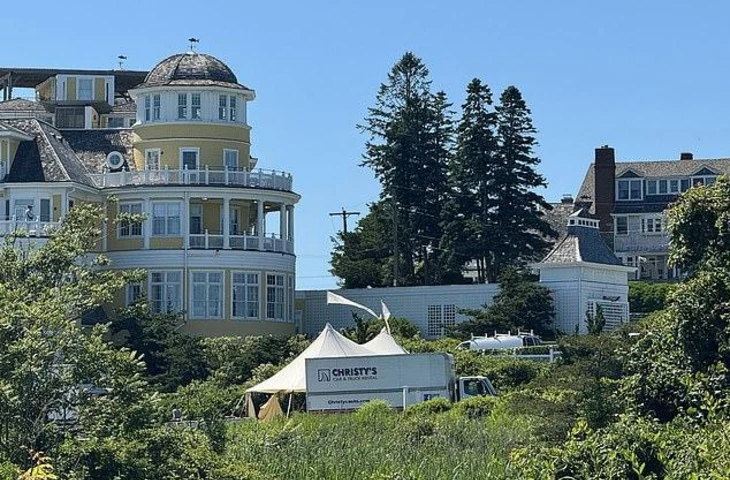 Тейлор Свифт выкупила желаемое место для свадьбы у другой пары