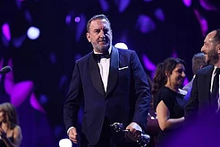 Ли Мак рассказал, что его родители и брат умерли из-за злоупотребления алкоголем, и о своем решении бросить пить