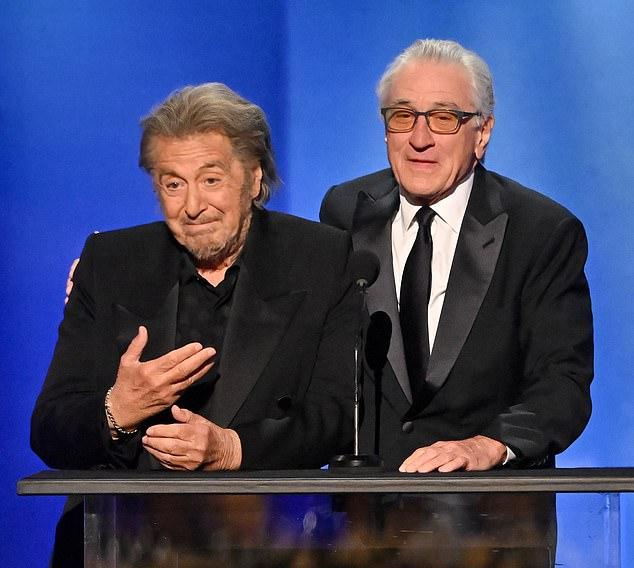 Аль Пачино был замечен с кольцом, похожим на обручальное, на мероприятии, посвященном блокбастеру Леонардо Ди Каприо «Битва за битвой»