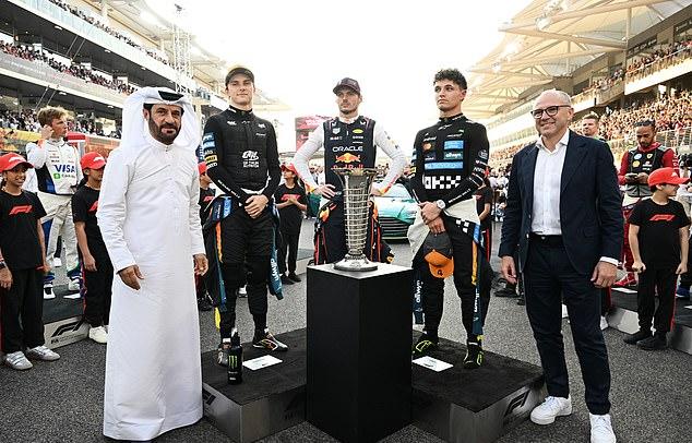 Ана де Армас и Эмили Ратаковски в числе стильных звезд, посетивших Объединенные Арабские Эмираты, где сезон Формулы-1 достиг своей захватывающей кульминации Гран-при Абу-Даби в воскресенье