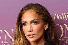 Надеемся, Дженнифер Лопес не затмила невесту