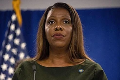 Майкл Лохан-младший, брат Линдси Лохан, стал фигурантом иска о мошенничестве с недвижимостью