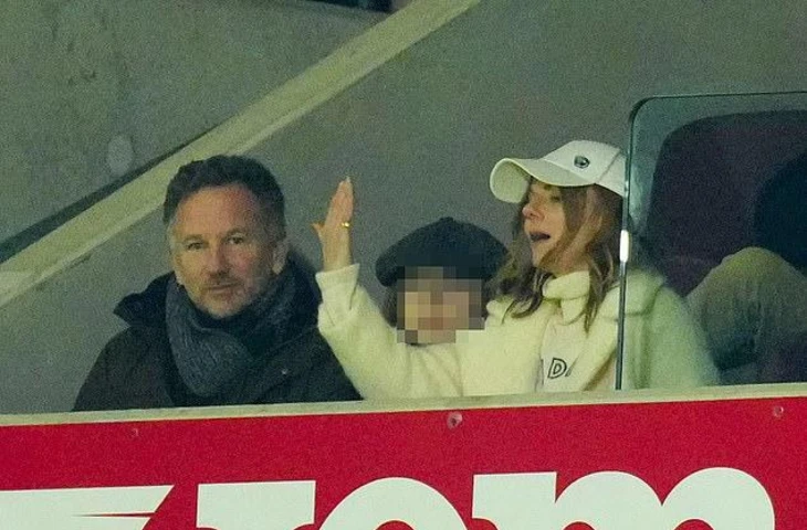 Неожиданный футбольный матч Джери Холлиуэлл: от «Уотфорда» до «Брентфорда»