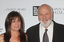 Мария Шрайвер вспомнила своих покойных друзей Роба и Мишель Райнер как невероятных родителей всего через несколько часов после того, как один из их сыновей был арестован по обвинению в их убийстве