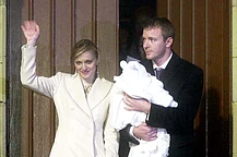 Мадонна и Гай Ричи воссоединились впервые почти за 20 лет после развода, чтобы поддержать художественную выставку своего сына Рокко