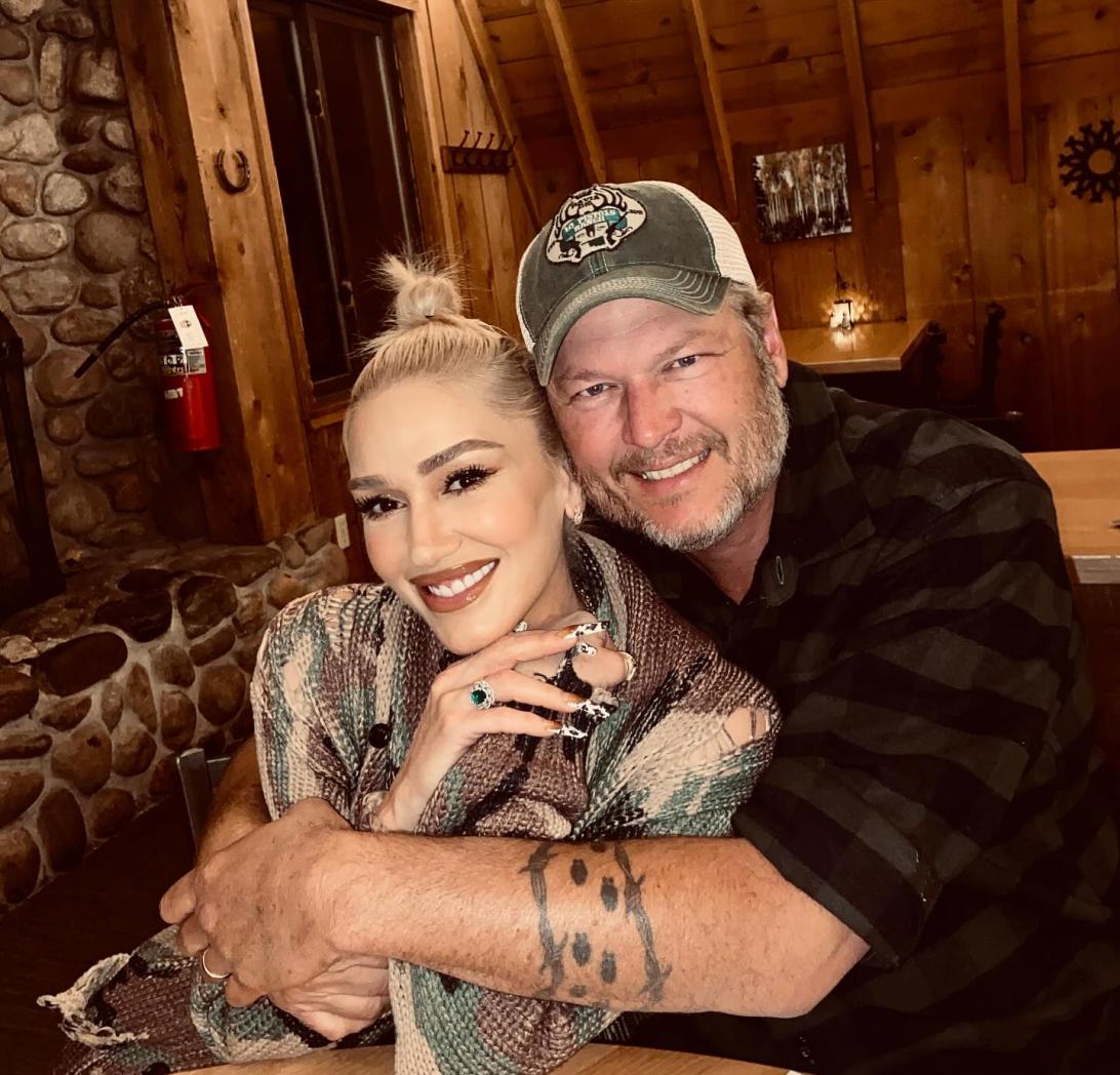 Гвен Стефани без ума от фермерских навыков своего мужа Блейка Шелтона, с которыми она, уроженка Южной Калифорнии, по ее словам, никогда не сталкивалась в детстве