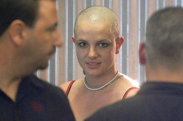 Данни Миноуг рассказала, как ей удалось остаться приземленной после обретения славы в столь юном возрасте