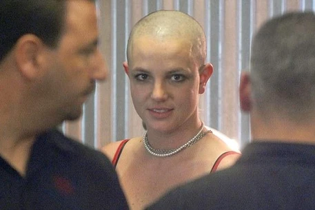 Данни Миноуг рассказала, как ей удалось остаться приземленной после обретения славы в столь юном возрасте