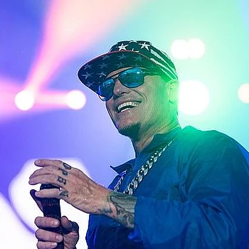 Ведущие звезды Голливуда могут быть известны своими блокбастерами, хитами, занимающими первые строчки чартов, и образами с красных дорожек, но выясняется, что многие из них таят в себе неожиданные таланты, способные поразить даже самых преданных поклонников