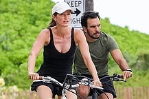 Появились новые подробности о тайной свадьбе Жизель Бюндхен и её давнего бойфренда, инструктора по джиу-джитсу Жоакима Валенте