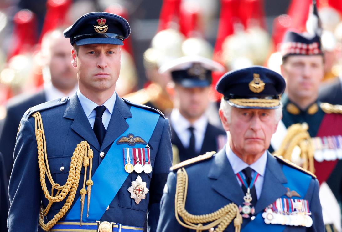 Король Карл III крайне недоволен слухами о престолонаследии принца Уильяма