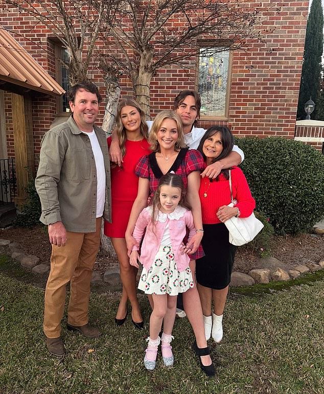 Бритни Спирс, по сообщениям, воссоединилась с сыном на Рождество