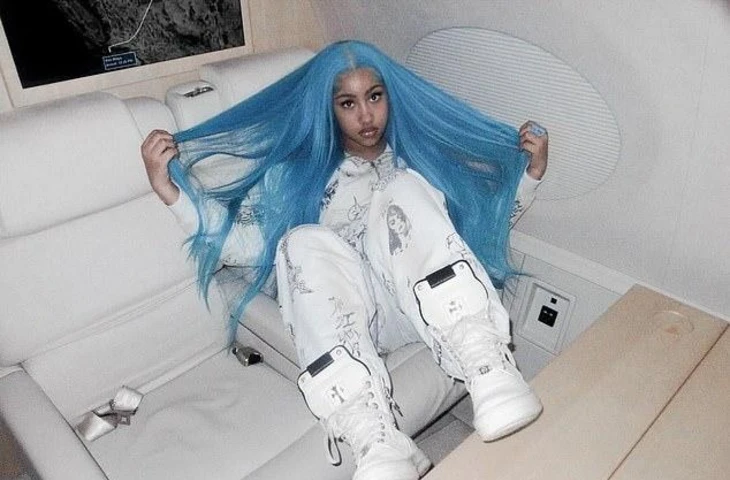 Дочь Ким Кардашьян Норт Уэст поделилась теплым рождественским моментом со своей мачехой Бьянкой Цензори