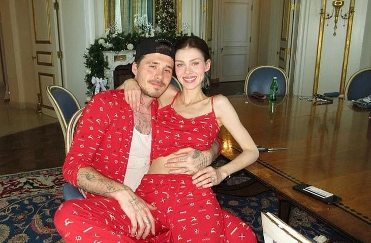 Бруклин Бекхэм намекнул на настроение Гринча после пропуска свадьбы Холли Рамзи