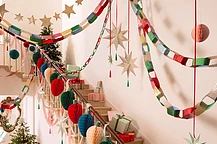 Бумажные гирлянды-цепочки — самый уютный и стильный тренд этого Нового года