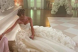 Платье как у принцессы: Тейлор Свифт тайно встретилась с дизайнером свадебного платья Кейт Миддлтон