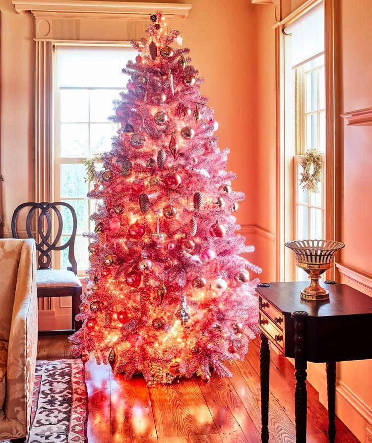 «Безвкусные» новогодние украшения, которые на самом деле на пике моды