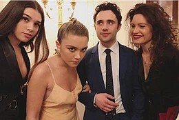 Флоренс Пью наслаждается трогательным началом года, готовясь стать тетей