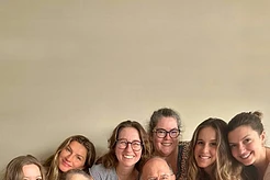 Семья Жизель Бюндхен обеспокоена её решением выйти замуж за небогатого человека