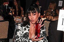 Она продемонстрировала серию ошеломительных образов в недавно завершившемся седьмом сезоне семейного сериала The Kardashians на Hulu