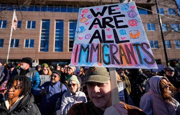 Билли Айлиш раскритиковала ИТС и администрацию Трампа, принимая награду в Атланте