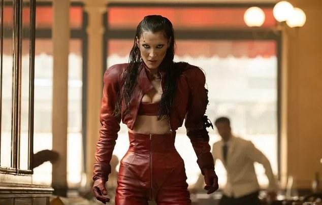 Новое унижение для Николы Пельтц: критики разгромили ее сериал