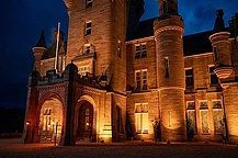 Алан Карр намерен приобрести замок в Шотландии и наконец съехать из дома, который он делил с бывшим мужем Полом Дрейтоном