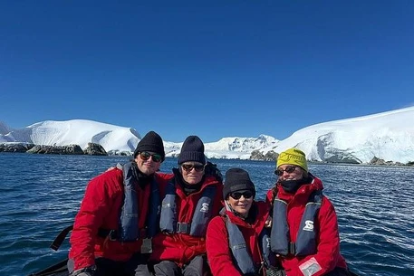 Антарктида: Новое место отдыха для знаменитостей