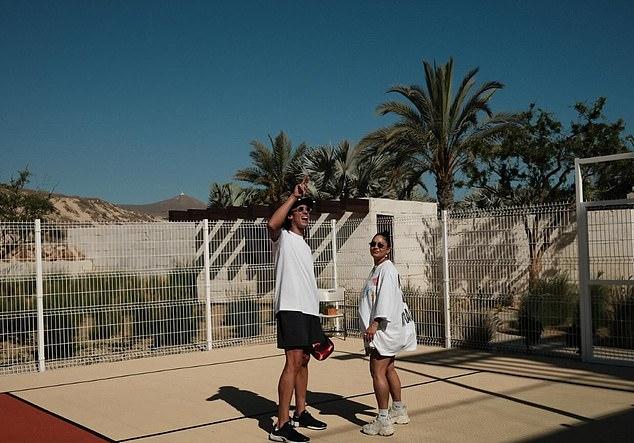 Муж Ванессы Хадженс Коул Такер раскрыл пол ребенка, родившегося два месяца назад