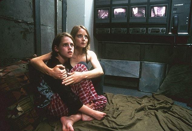 Кристен Стюарт объяснила, почему решила работать за камерой, а не перед ней