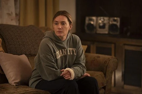 Кейт Уинслет откровенно о влиянии сложных ролей на психическое здоровье: «Я сошла с ума и нуждалась в помощи»