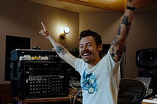 Фанаты Гарри Стайлса назвали певца «жадным» и «оторванным от реальности» после объявления заоблачных цен на билеты его тура Together Together