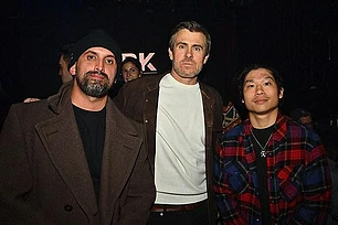 Сын Анджелины Джоли и Брэда Питта, Пакс Джоли-Питт (и его шрамы), замечен на кинофестивале «Сандэнс» в Юте