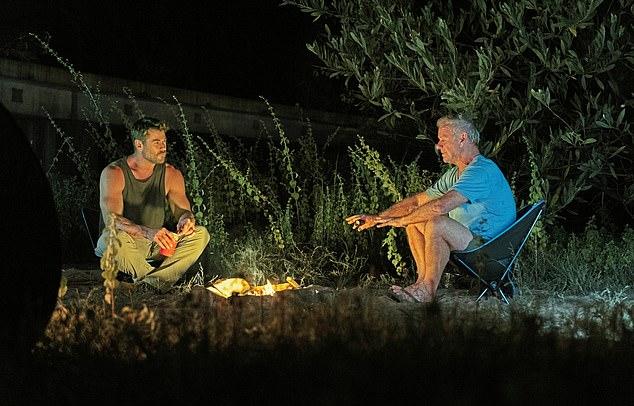 Крис Хемсворт откровенно рассказал о тяжелом моменте, когда узнал о диагнозе Альцгеймера у своего отца Крейга