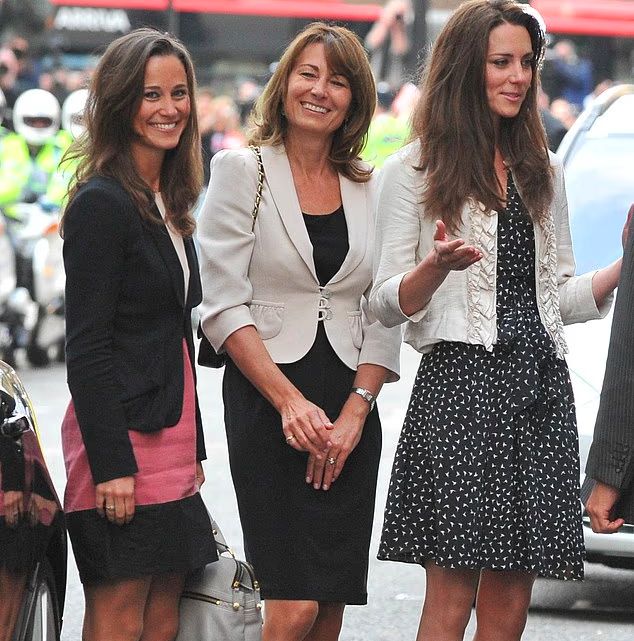 Тихий день рождения принцессы Уэльской: Кейт Миддлтон отметила 44-летие в скромном бистро с мамой и сестрой