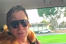 От голливудской звезды до грани выселения: Микки Рурк борется с финансовыми трудностями