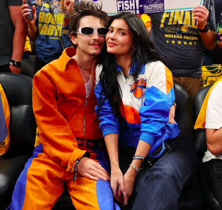 Тимоти Шаламе и Кайли Дженнер живут вместе, а их мамы уже стали лучшими подругами